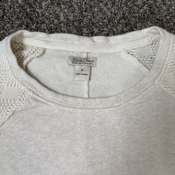 Lucky Brand Women’s Cream/Ivory colored Sweater with crochet sleeves. Size M - Picture 4 of 7